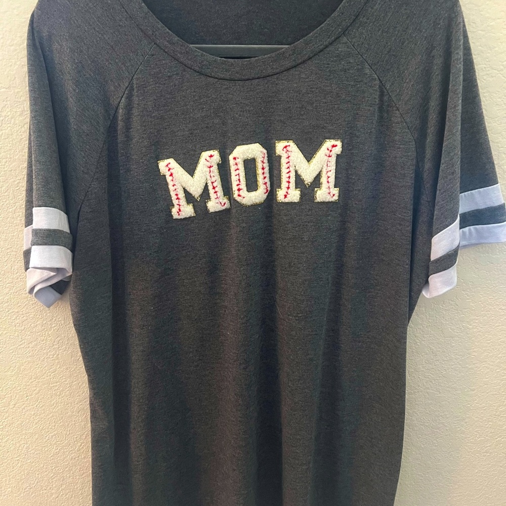 Baseball Mom patch shirt